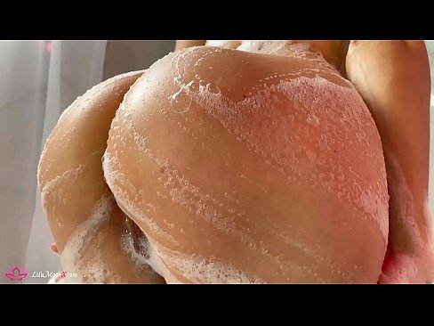 ❤️ Brunette dushda kuchli orgazm uchun vibrator bilan mushukni onanizm qiladi ❤️ Super porno uz.pornodil.ru ️❤